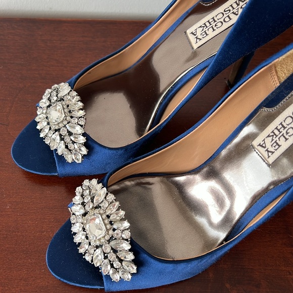 BADGLEY MISCHKA Blue Satin Heels - Picture 2 of 9